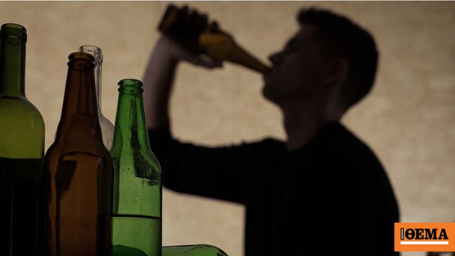 Στο νοσοκομείο 17χρονος μετά από κατανάλωση αλκοόλ στο Ρέθυμνο Στο νοσοκομείο 17χρονος μετά από κατανάλωση αλκοόλ στο Ρέθυμνο