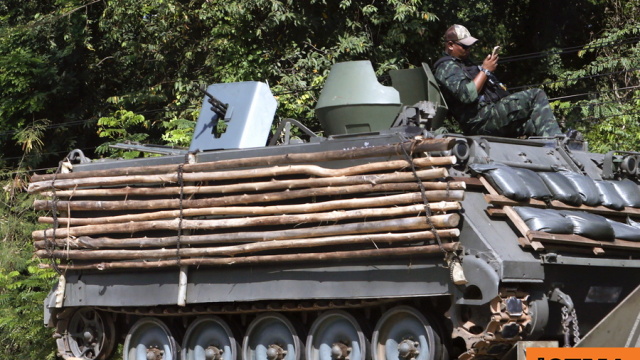 Ταϊλάνδη και Καμπότζη συζητούν ξανά για τις διαφορές τους, ενώ κατηγορούν η μία την άλλη για βομβαρδισμούς