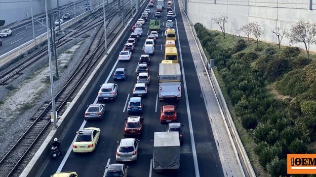 Μποτιλιάρισμα τώρα στην Αττική Οδό στο ρεύμα προς Λαμία