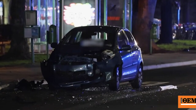 Αυτοκίνητο έπεσε σε στάση λεωφορείου στο Γκίσεν, τέσσερις τραυματίες, δείτε βίντεο