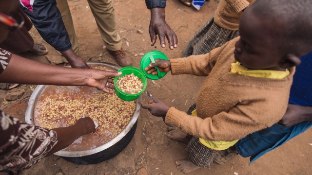 Η αληθινή εικόνα της καθημερινότητας των παιδιών στην Κένυα