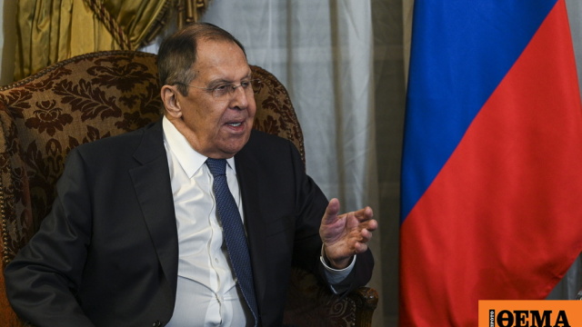 Η Δύση πρέπει να καταλάβει ότι η Ρωσία έχει το πάνω χέρι στον πόλεμο, λέει ο Λαβρόφ