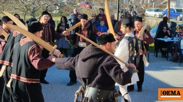 Αναβιώνει το έθιμο των Φωταρών στο Παλαιόκαστρο Χαλκιδικής ανήμερα των Θεοφανίων