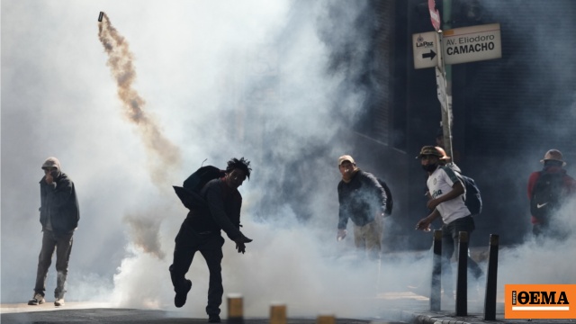 Αποκλεισμοί δρόμων στη Βολιβία στο πλαίσιο των διαδηλώσεων εναντίον της κατάργησης της επιδότησης των τιμών των καυσίμων