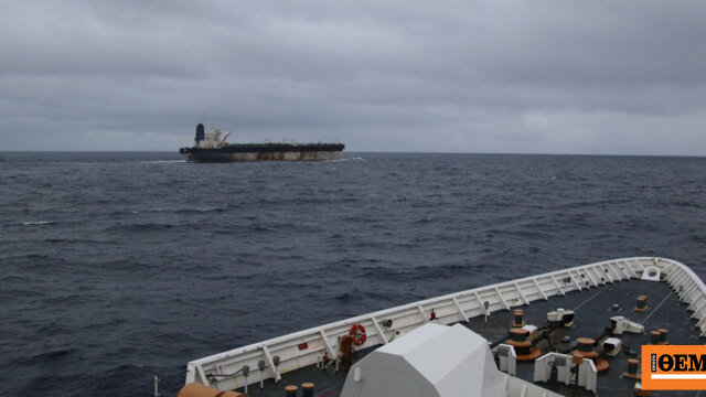 Ο Τραμπ απελευθέρωσε δύο Ρώσους από το πλήρωμα του τάνκερ που κατέλαβαν οι ΗΠΑ στον Ατλαντικό