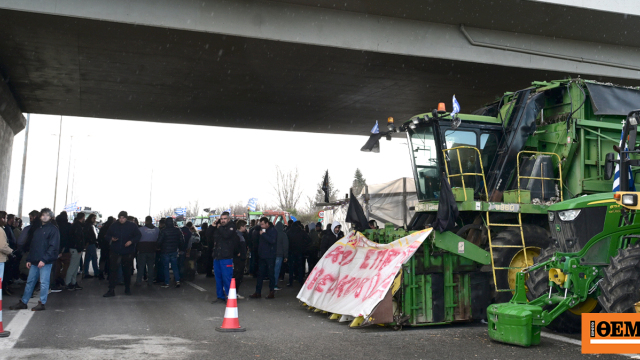 Έκλεισε η υψηλή γέφυρα της Χαλκίδας, ξεκινά ο 48ωρος αποκλεισμός σε τελωνεία