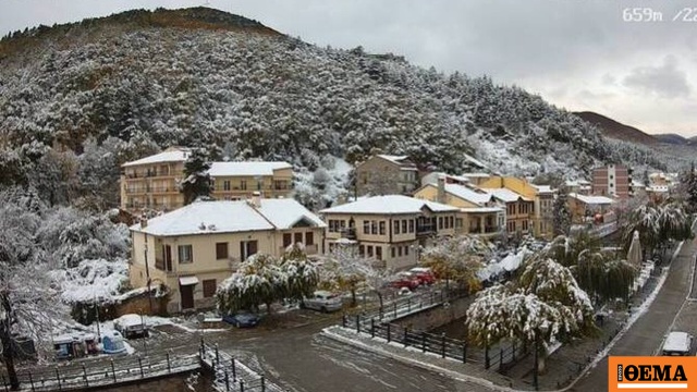 Κλειστά αύριο τα σχολεία λόγω χιονιά, στα λευκά η πόλη