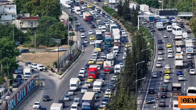 Ακινητοποιημένο όχημα στην Κηφισίας, μεγάλες καθυστερήσεις και στον Κηφισό