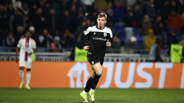 Νοκ-άουτ και ο Μύθου με πυρετό Νοκ-άουτ και ο Μύθου με πυρετό