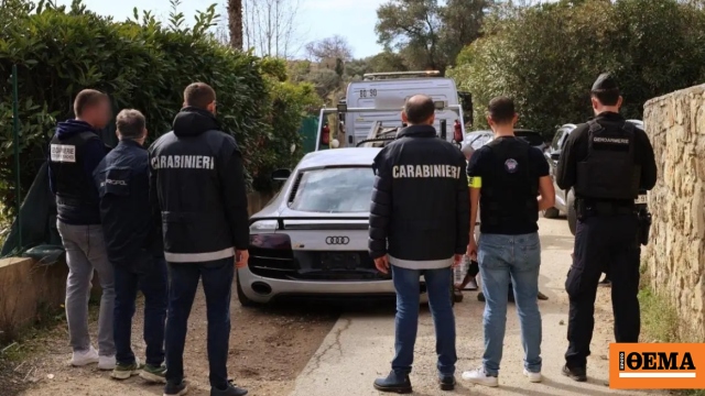 Το εμπόρευμα ήταν κρυμμένο σε ειδικά διαμορφωμένα πολυτελή οχήματα