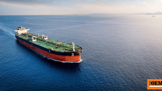 Το Πολεμικό Ναυτικό του Ιράν απειλεί πλοία που επιχειρούν να περάσουν από τα Στενά του Ορμούζ χωρίς την άδεια του