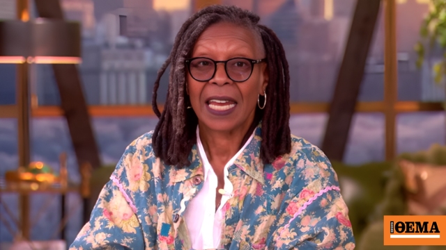 Βγαίνω ακόμη σε μπαρ, γνωρίζω κόσμο και κάνω περιστασιακές σχέσεις στα 70