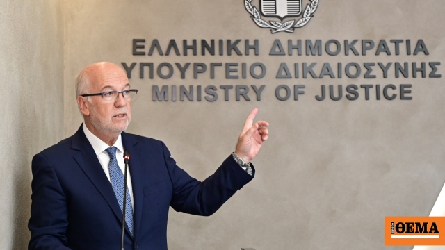 Φλωρίδης για δίκη Τεμπών: «Αν κάποιος μου βρει στην Ευρώπη μεγαλύτερη αίθουσα, να μου το πει»