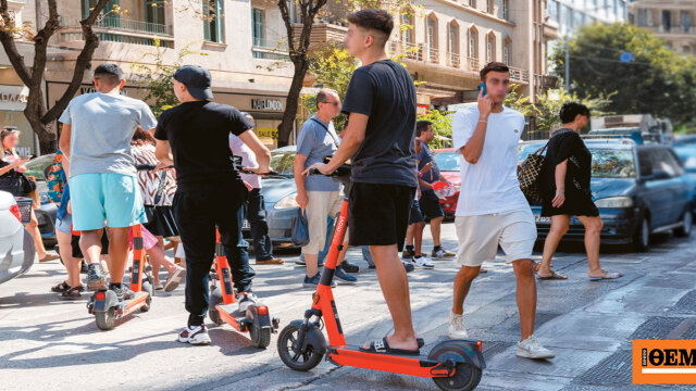 Τετρακόσια παιδιά τραυματίστηκαν με τα πατίνια σε έναν χρόνο: Ανήλικοι περνούν με κόκκινο και καταλήγουν στα νοσοκομεία και την Εντατική