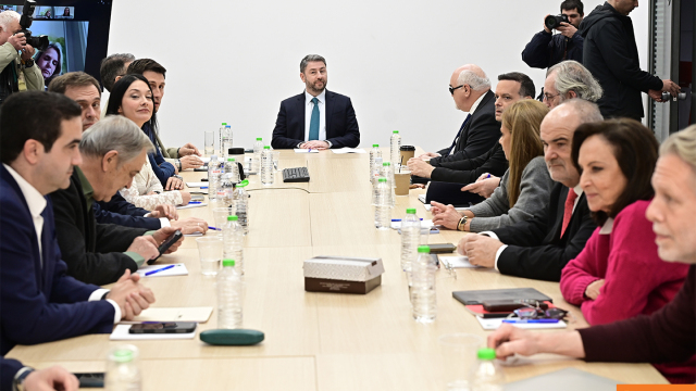 Ξεκίνησε η μάχη προς το Συνέδριο του ΠΑΣΟΚ: Οι ενστάσεις κορυφαίων στελεχών για αιφνιδιασμούς της τελευταίας στιγμής και η αναδίπλωση απέναντι στο ψήφισμα Δούκα