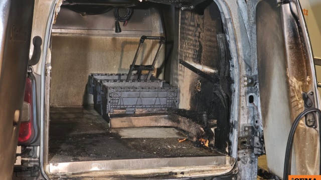 Έκαψαν 2 ΑΤΜ και ένα όχημα