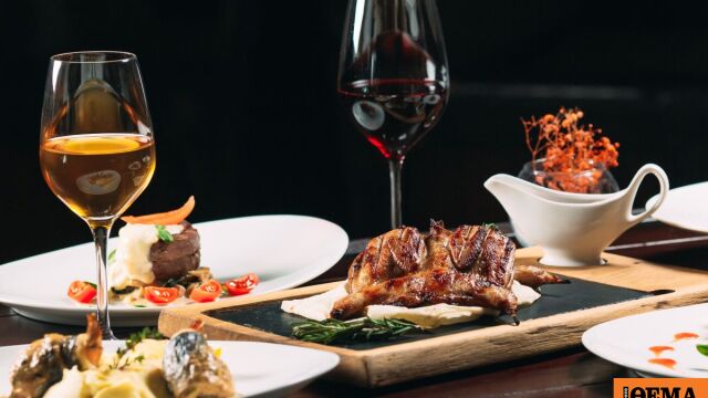 Τι ώρα πρέπει να τρώμε τελικά; Τι λέει η επιστήμη για τα γεύματα μέσα στη μέρα