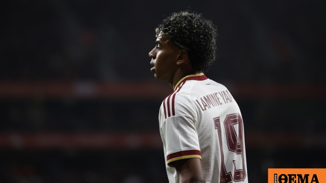 Το ξέσπασμα του Γιαμάλ για τα ισλαμοφοβικά συνθήματα: «Είμαι Μουσουλμάνος, δόξα τω Θεώ»