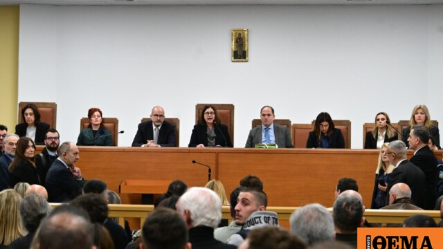 Ξεκινά ξανά η δίκη για τα Τέμπη: Το «λίφτινγκ» στην αίθουσα και οι οδηγίες της έδρας για να αποφευχθεί το χάος της πρώτης ημέρας