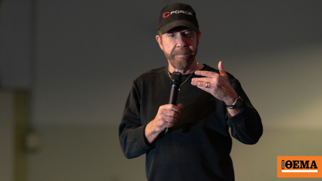 Η οικογένεια του Τσακ Νόρις ξέσπασε για τις ψευδείς πληροφορίες και τα AI βίντεο γύρω από τον θάνατο του ηθοποιού