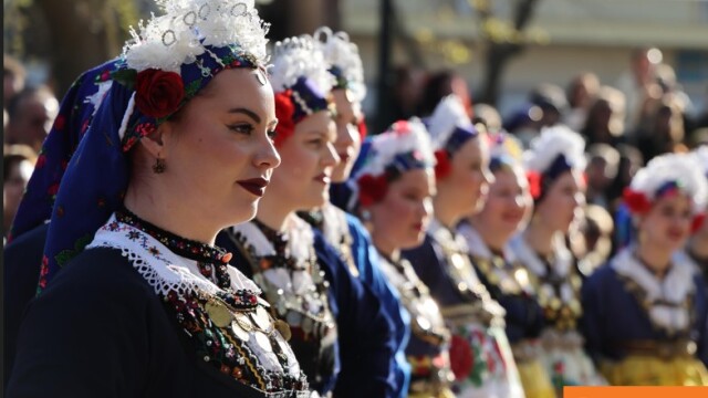 Με το δρώμενο της παραδοσιακής φορεσιάς ξεκινούν οι εκδηλώσεις του πανάρχαιου εθίμου «Λαζαρίνες» στην Κοζάνη