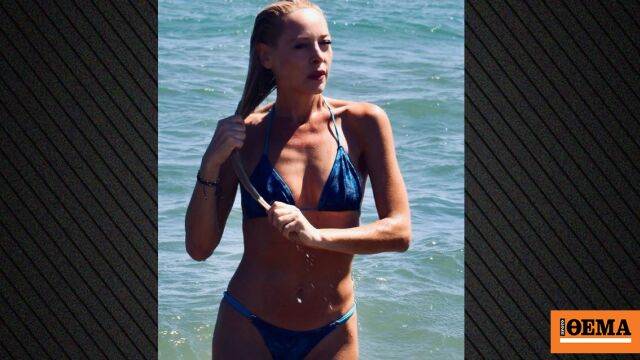 Η Φαίη Ξυλά πόζαρε με μαγιό στη θάλασσα, δείτε φωτογραφία