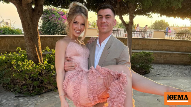 Παντρεύονται Φειδίας Παναγιώτου και Στυλιάνα Αβερκίου - Tο προσκλητήριο του γάμου, ζητούν ντύσιμο με... Bridgerton vibes