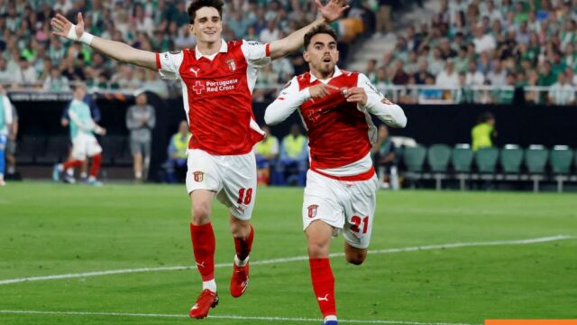 Europa League: Ανατροπή της Μπράγκα και ημιτελικός με Φράιμπουργκ, αγγλικός «εμφύλιος» Φόρεστ-Βίλα το άλλο ματς, δείτε τα γκολ