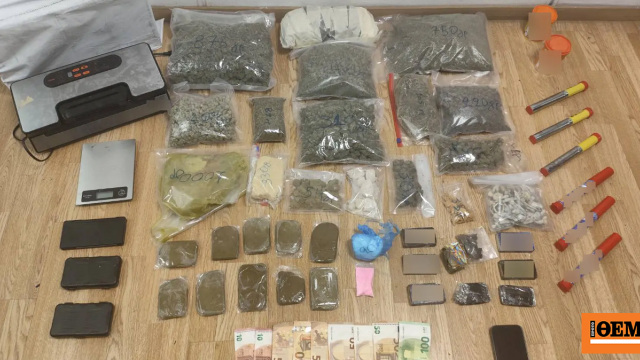 Συνελήφθη 27χρονος που παρέλαβε ταχυδρομικό δέμα με σχεδόν 2 κιλά κάνναβης