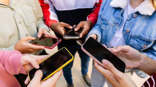 Απαγόρευση των social media για παιδιά κάτω των 15 ετών και στην Κύπρο, πώς θα επαληθεύεται η ηλικία