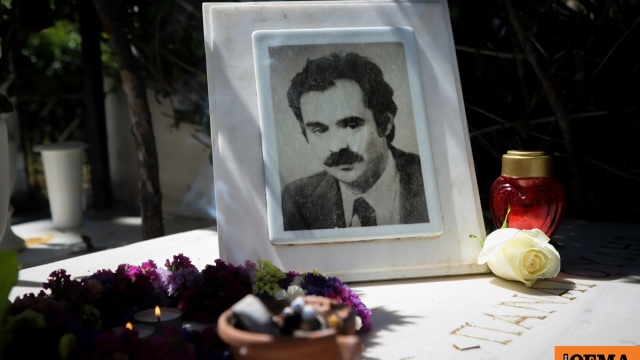 Συναυλία του Βασίλη Λέκκα στην εκδήλωση για τα 50 χρόνια από τον θάνατο του Αλέκου Παναγούλη