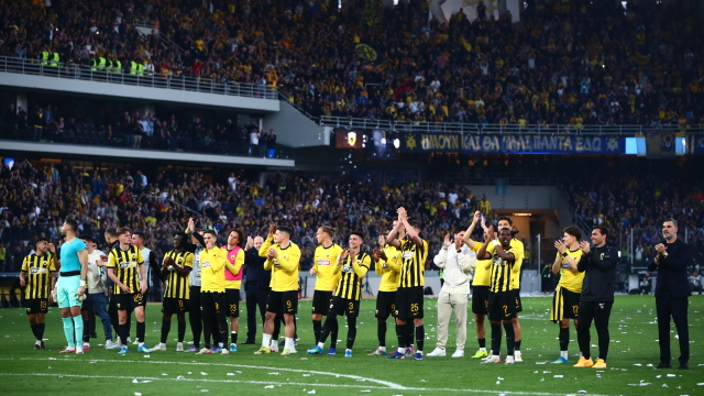 ΑΕΚ: «Να τοι, να τοι οι πρωταθλητές», δείτε βίντεο