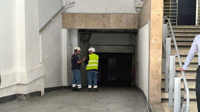 Βλάβη της ΔΕΗ έφερε «μπλακ άουτ» σε κτίριο του υπουργείου Αγροτικής Ανάπτυξης, μεταφέρονται οι ανακοινώσεις Σχοινά για τον αφθώδη πυρετό