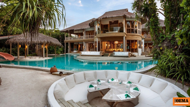 Από το VIP στο PLU: Πώς κάποια ξενοδοχεία επιλέγουν τους πελάτες τους