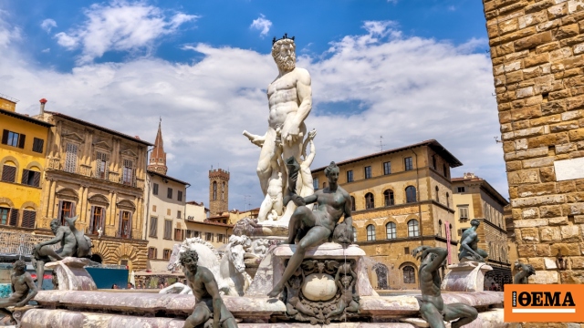 Φλωρεντία: Τουρίστρια σκαρφάλωσε σε ιστορικό συντριβάνι για να πιάσει… τα γεννητικά όργανα του Ποσειδώνα και προκάλεσε ζημιά 5.000 ευρώ