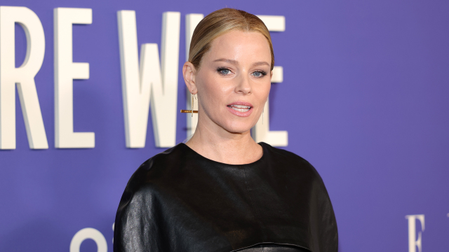Elizabeth Banks: «Μου είπαν ότι δεν μπορώ να σκηνοθετήσω άνδρες»