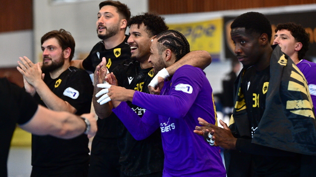 Handball Premier: Η ΑΕΚ προκρίθηκε στους τελικούς απέναντι στον ΠΑΟΚ, δείτε βίντεο