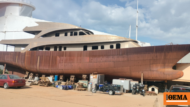 Βρέθηκε νέος ιδιοκτήτης για τη «Χίμαιρα»: Το κουφάρι του σκάφους που προοριζόταν για luxury yacht βγήκε στο σφυρί και άλλαξε χέρια