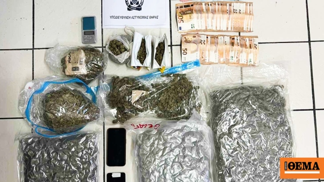 Έφοδος της ΕΛΑΣ σε 17 σπίτια στη Σαντορίνη: Ελέγχθηκαν 68 άτομα, κατασχέθηκαν 4,7 κιλά κάνναβης και 18.000 ευρώ