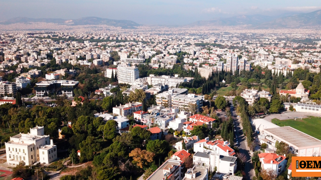 Έφοδος της ΕΛΑΣ σε πολεοδομίες της Αττικής για «εξυπηρετήσεις»: Έξι οι συλλήψεις, 32 οι εμπλεκόμενοι