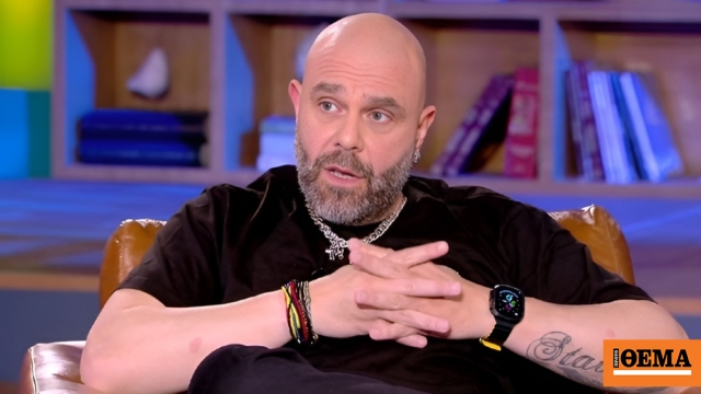 Μιχάλης Κουινέλης: Έχω δουλέψει σε γραφείο κηδειών, πήγαινα και έπαιρνα τους ανθρώπους που «έφευγαν» από το σπίτι στο ψυγείο