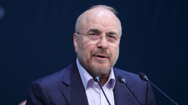 Ο κορυφαίος διαπραγματευτής του Ιράν απειλεί αμερικανικούς σ