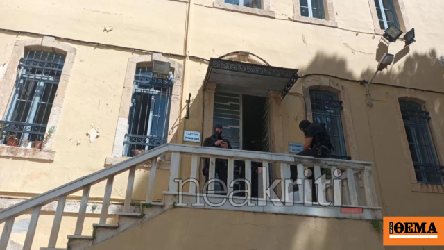 Ελεύθερος ο 56χρονος Γερμανός που φωτογράφιζε στρατιωτικά αε