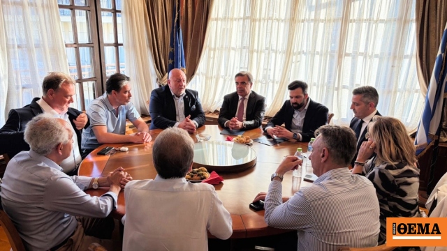 Επίσκεψη στην Ημαθία για τον Μαργαρίτη Σχοινά: Στο τραπέζι α