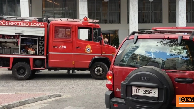 Κινητοποίηση της Πυροσβεστικής στο κέντρο της Αθήνας μετά από αναφορά για έκρηξη boiler σε ξενοδοχείο