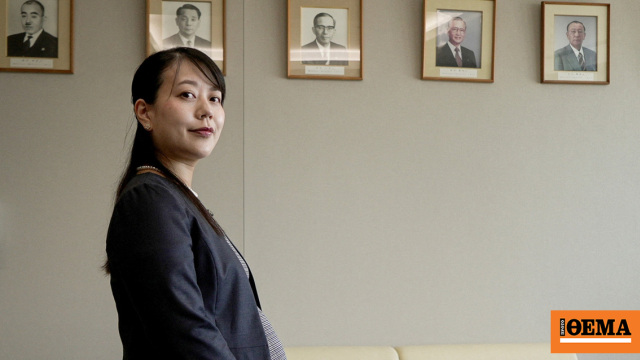 Japonya'nın en genç belediye başkanı doğum izni almak için kuralları değiştirdi