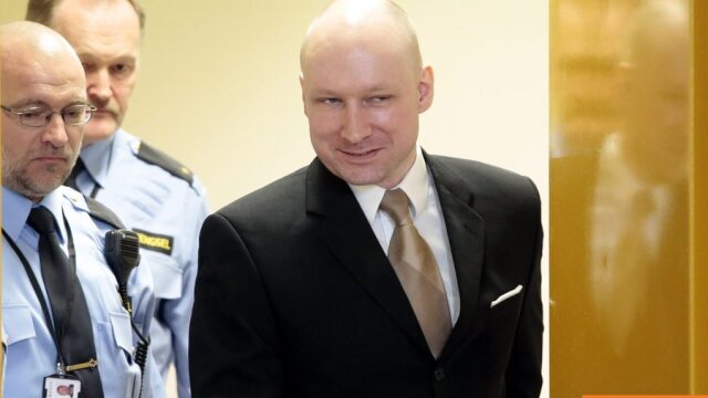 Norveç'te Neonazi Breivik'in Katliamının 15. Yılı: Ülke En Karanlık Gününün 77 Kurbanını Anıyor