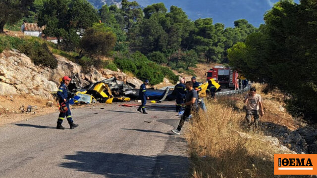 Οι πρώτες εικόνες από τα συντρίμμια του ενός πυροσβεστικού ελικοπτέρου μετά τη σύγκρουση στην Ψάθα