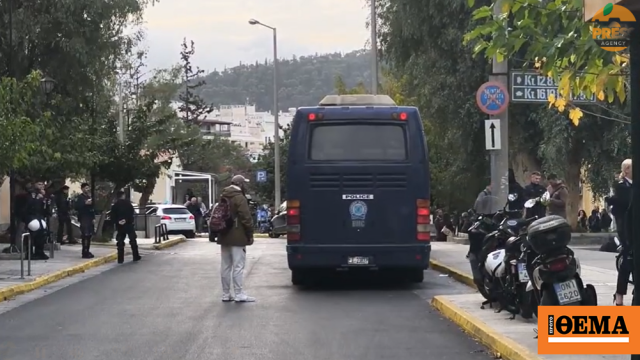 Στην Ευελπίδων οι εννέα κατηγορούμενοι για τις τηλεφωνικές απάτες