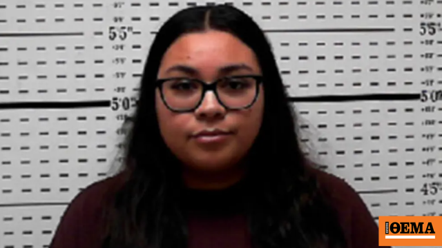 Καθηγήτρια βίασε 14χρονο στο αυτοκίνητό της ενώ στο πίσω κάθισμα βρίσκονταν άλλοι δύο μαθητές της